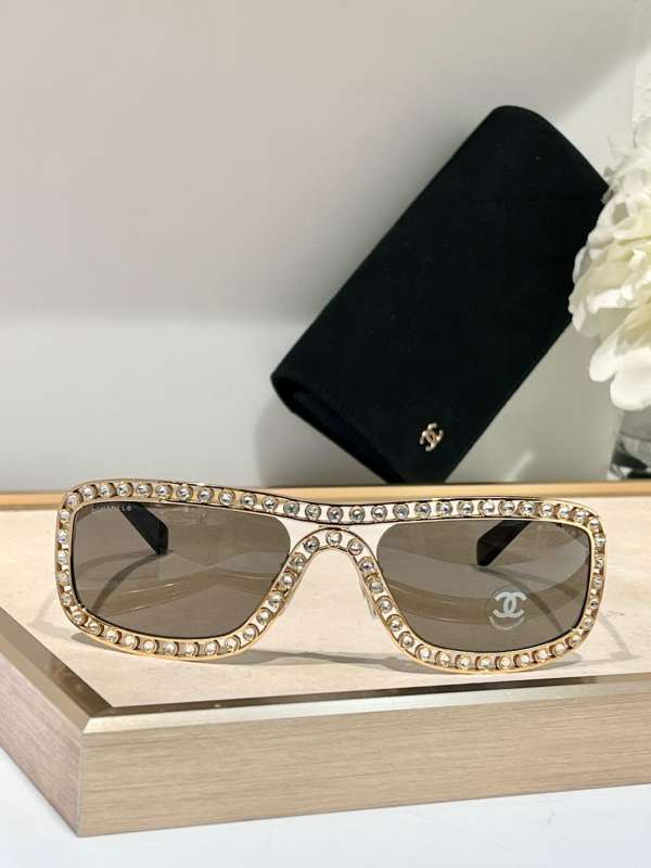 Picture of Chanel Sunglasses _SKUfw56650364fw